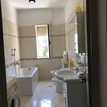 Apartment Sea View In Center
