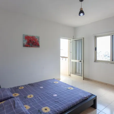 Apartment Sea View In Center Durrës