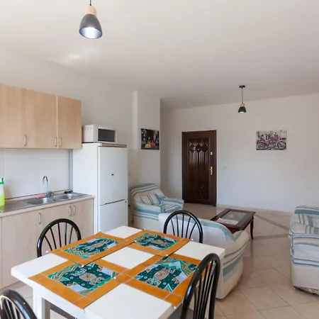Sea View In Center Apartment