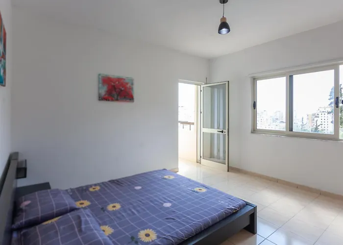 Apartment Sea View In Center Durrës