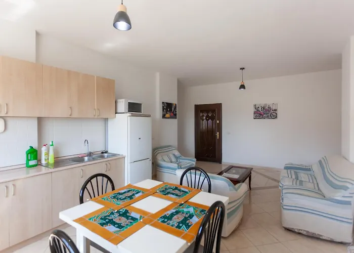 Sea View In Center Apartment